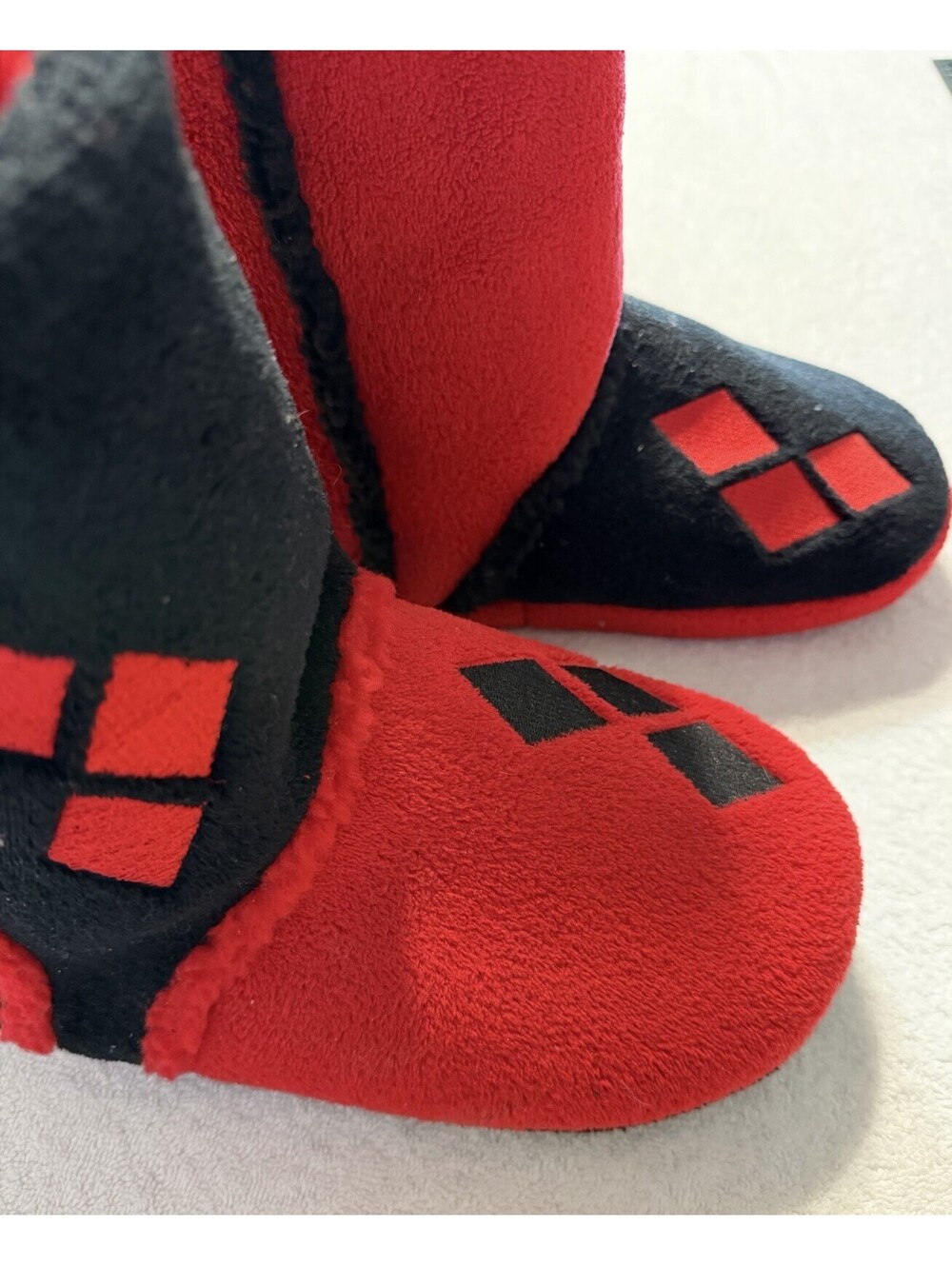 DC Comics Women's Harlequin Red And Black Slippers Size XL